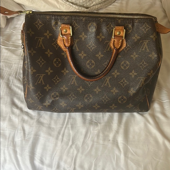 Louis Vuitton Brown Monogram Duffel Bag with Iconic Design - Picture 1 of 6